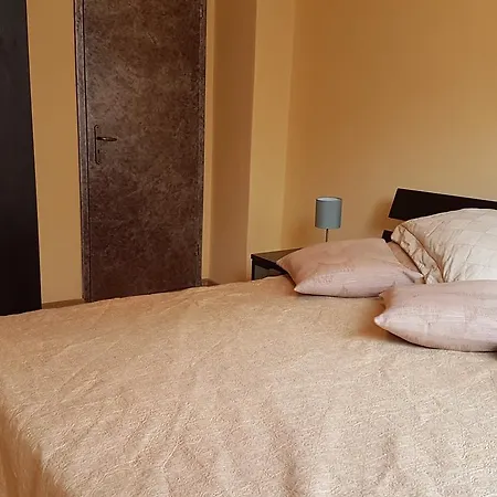 Apartment Aaa+